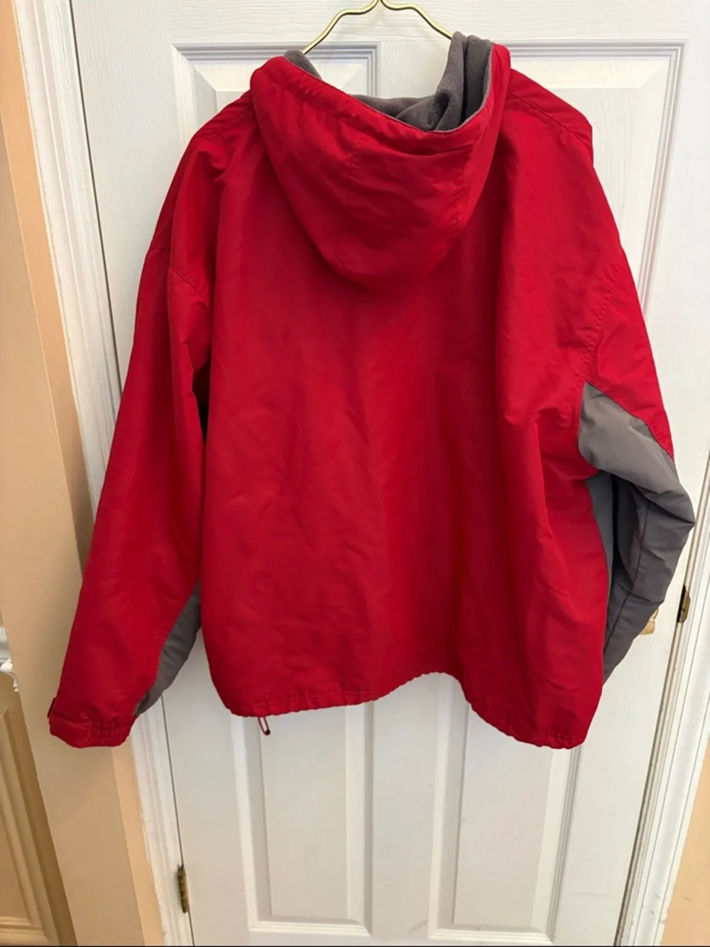 Cabela’s men’s XL Red and Gray Hooded fleece-lined full-zip jacket.